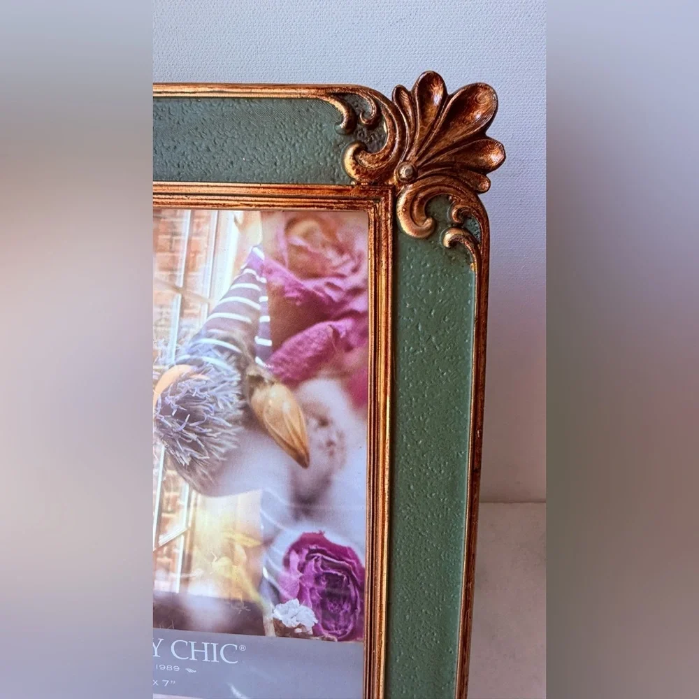 Shabby Chic Green and Gold Ornate Decorative Picture Frame